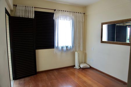 Apartamento para alugar com 138m², 4 quartos e 3 vagasSuíte