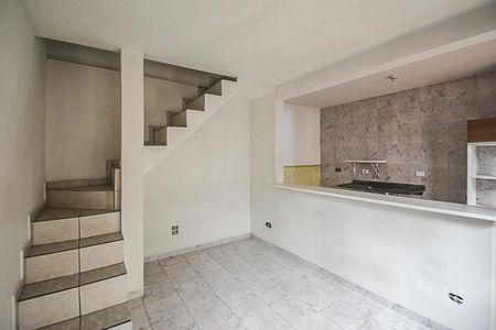 Sala de casa para alugar com 2 quartos, 20m² em Rudge Ramos, São Bernardo do Campo