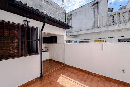 Casa para alugar com 240m², 4 quartos e sem vagaÁrea externa