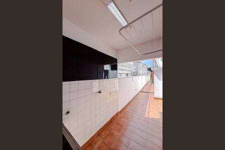 Casa para alugar com 240m², 4 quartos e sem vagaÁrea de Serviço