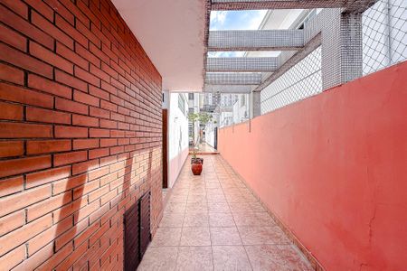Casa para alugar com 240m², 4 quartos e sem vagaÁrea externa