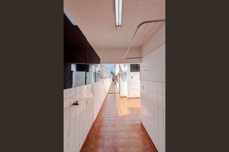 Casa para alugar com 240m², 4 quartos e sem vagaÁrea de Serviço