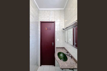 Casa para alugar com 240m², 4 quartos e sem vagaBanheiro