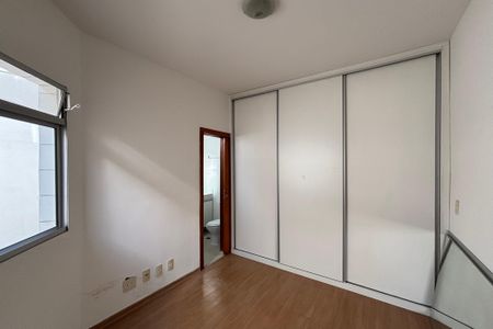 Apartamento para alugar com 140m², 2 quartos e 2 vagasSuite