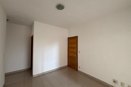 Sala de apartamento para alugar com 2 quartos, 140m² em Castelo, Belo Horizonte