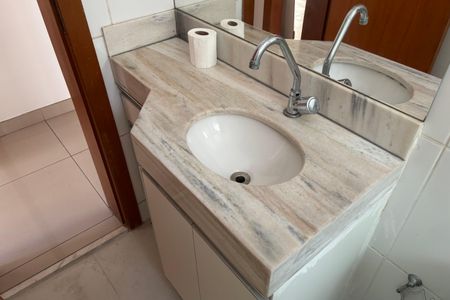 Apartamento para alugar com 140m², 2 quartos e 2 vagasBanheiro Social