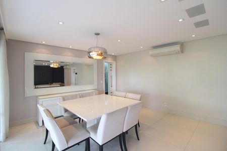 Apartamento à venda com 4 quartos, 222m² em Jardim Marajoara, São Paulo