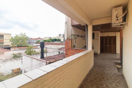 Casa à venda com 400m², 5 quartos e 3 vagasVaranda