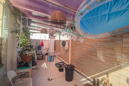 Apartamento à venda com 93m², 2 quartos e 1 vagaVaranda/Area de serviço