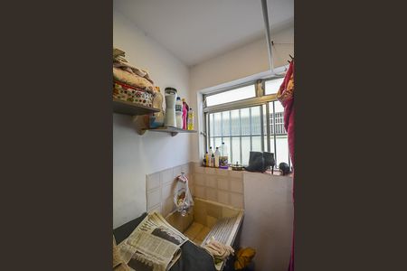 Apartamento à venda com 82m², 2 quartos e 1 vagaÁrea de Serviço
