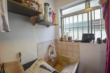 Apartamento à venda com 82m², 2 quartos e 1 vagaÁrea de Serviço