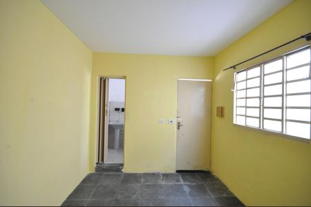 Casa para alugar com 58m², 1 quarto e sem vagaSala/Quarto