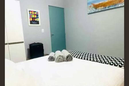 Apartamento à venda com 40m², 1 quarto e sem vagaFoto 02