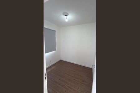 Quarto de apartamento para alugar com 2 quartos, 44m² em Vila Sul Americana, Carapicuíba