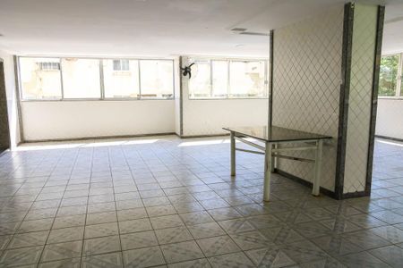 Apartamento para alugar com 50m², 2 quartos e 1 vagaÁrea comum - Salão de festas