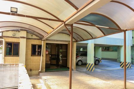 Apartamento para alugar com 50m², 2 quartos e 1 vagaEntrada