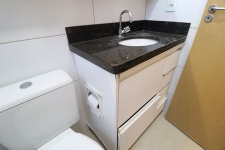 Apartamento para alugar com 65m², 2 quartos e 2 vagasBanheiro do Quarto 2