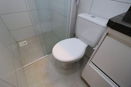 Apartamento para alugar com 65m², 2 quartos e 2 vagasBanheiro do Quarto 2