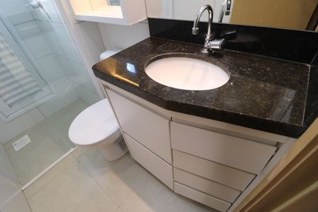 Apartamento para alugar com 65m², 2 quartos e 2 vagasBanheiro do Quarto 2