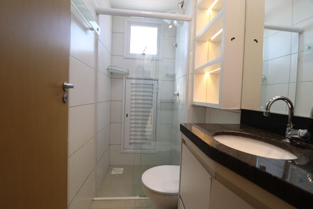Apartamento para alugar com 65m², 2 quartos e 2 vagasBanheiro Social