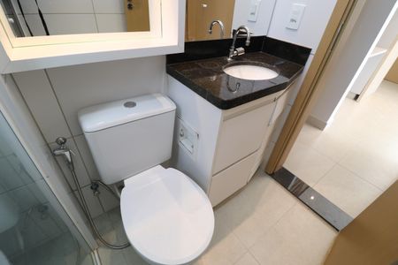 Apartamento para alugar com 65m², 2 quartos e 2 vagasBanheiro Social