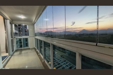 Varanda  de apartamento à venda com 3 quartos, 101m² em Recreio dos Bandeirantes, Rio de Janeiro