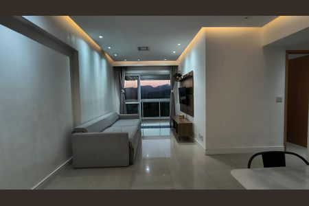 Apartamento à venda com 101m², 3 quartos e 2 vagasSala