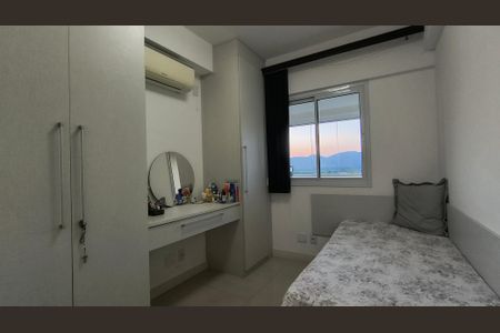 Apartamento à venda com 101m², 3 quartos e 2 vagasQuarto 2
