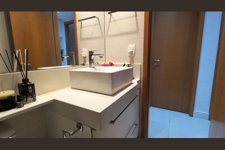 Apartamento à venda com 101m², 3 quartos e 2 vagasBanheiro Social 