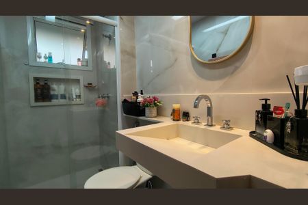 Apartamento à venda com 101m², 3 quartos e 2 vagasBanheiro da Suíte 