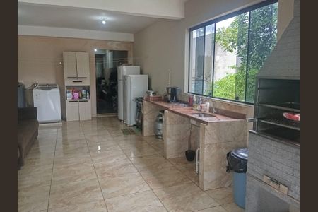 Casa à venda com 450m², 4 quartos e 4 vagasCozinha