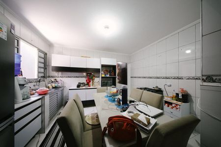 Casa para alugar com 80m², 4 quartos e 3 vagas Casa para alugar com 80m², 4 quartos e 3 vagasCozinha