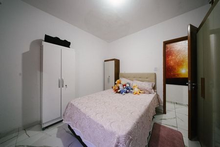 Quarto 1 de casa à venda com 2 quartos, 80m² em Jardim Três Marias, São Paulo
