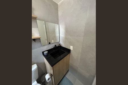 Banheiro de apartamento à venda com 1 quarto, 29m² em Jardim Caravelas, São Paulo