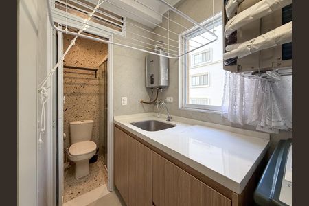 Apartamento à venda com 65m², 3 quartos e 1 vagaÁrea de Serviço