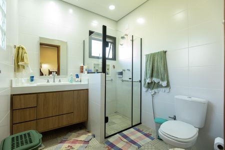 Casa de condomínio à venda com 1250m², 3 quartos e 3 vagasBanheiro da Suíte