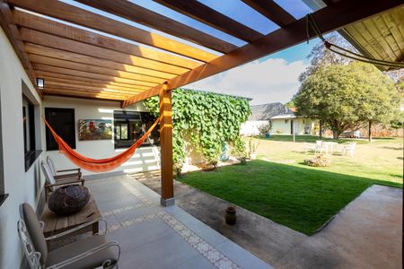 Casa de condomínio à venda com 1250m², 3 quartos e 3 vagasVista do Fundo da Casa