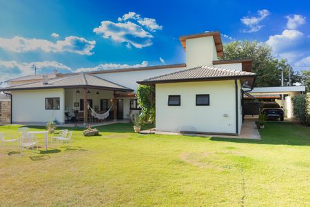 Casa de condomínio à venda com 1250m², 3 quartos e 3 vagasVista do Fundo da Casa