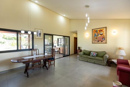 Casa de condomínio à venda com 1250m², 3 quartos e 3 vagasSala 