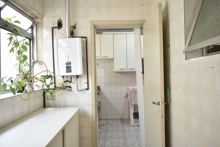 Apartamento à venda com 98m², 3 quartos e 1 vagaÁrea de Serviço