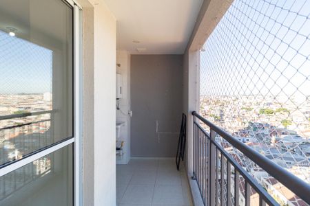 Sacada de apartamento para alugar com 2 quartos, 45m² em Jardim Santo Estevao, Carapicuíba