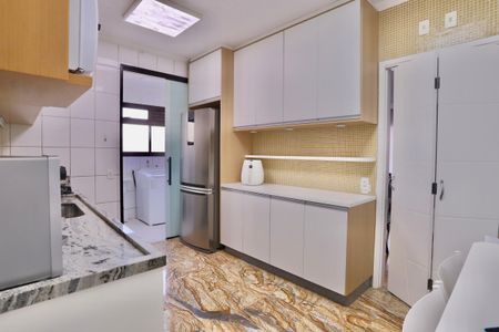 Apartamento à venda com 119m², 3 quartos e 2 vagasCozinha
