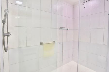 Apartamento à venda com 119m², 3 quartos e 2 vagasBanheiro da Suíte 2