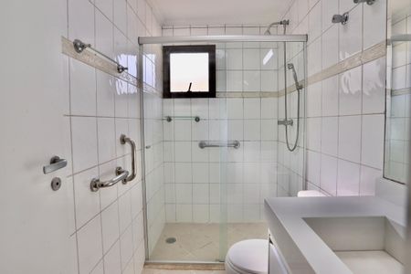 Apartamento à venda com 119m², 3 quartos e 2 vagasBanheiro da Suíte