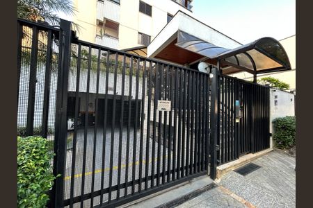 Apartamento à venda com 119m², 3 quartos e 2 vagasFachada