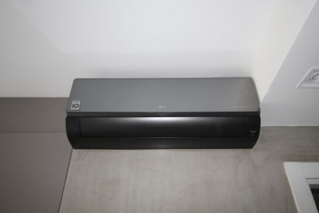 Ar condicionado de kitnet/studio para alugar com 0 quarto, 24m² em Mont’serrat, Porto Alegre