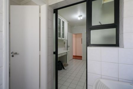 Apartamento para alugar com 67m², 2 quartos e 1 vagaÁrea de Serviço
