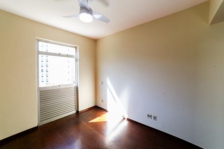 Apartamento para alugar com 130m², 2 quartos e 1 vagaSuíte