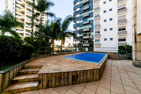 Apartamento para alugar com 130m², 2 quartos e 1 vagaÁrea comum - Piscina 2