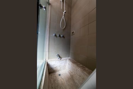 Apartamento para alugar com 130m², 2 quartos e 1 vagaBanheiro da Suíte